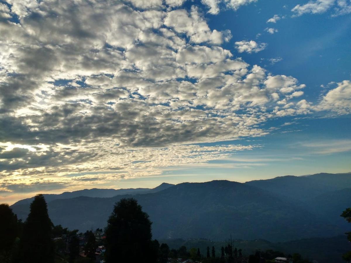Swabhumi Homestay Kurseong ภายนอก รูปภาพ