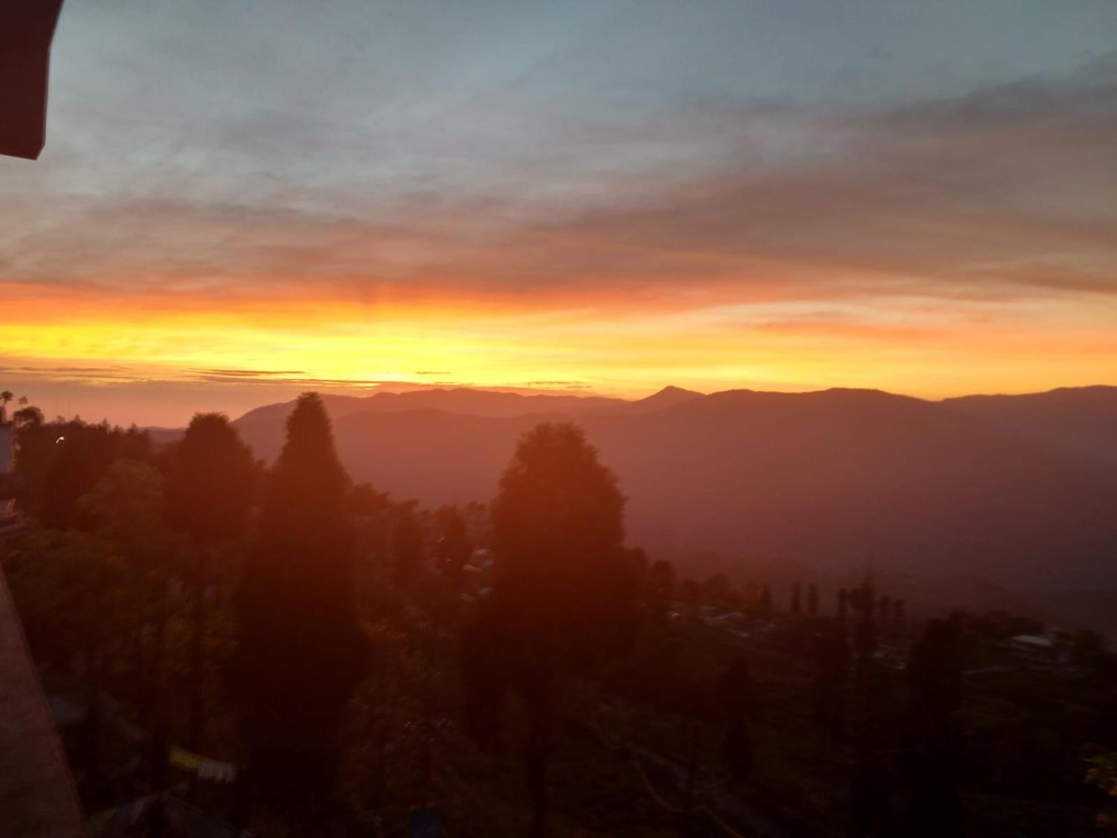 Swabhumi Homestay Kurseong ภายนอก รูปภาพ