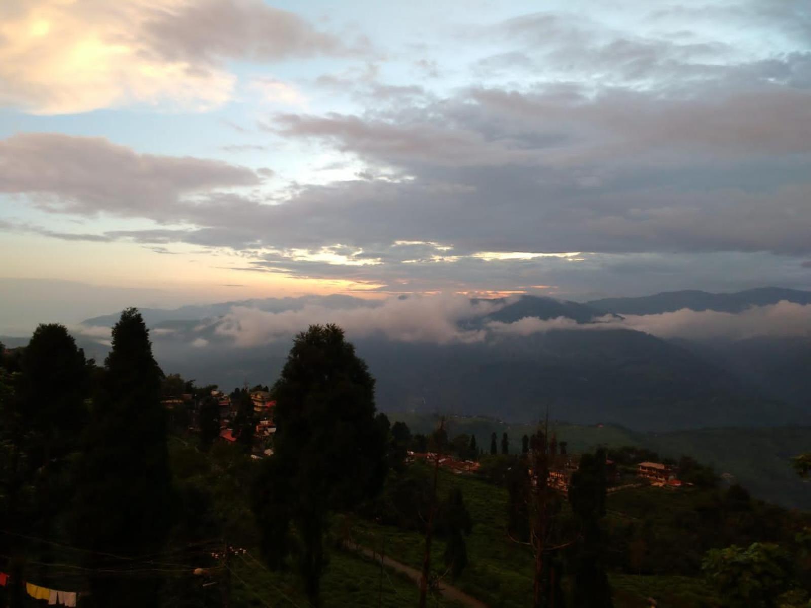 Swabhumi Homestay Kurseong ภายนอก รูปภาพ